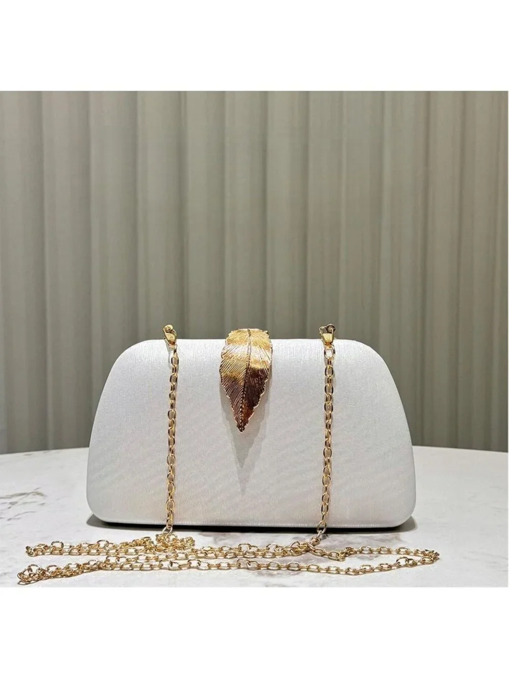 👜Women's White Banquet Bag Dinner Elegant Clutch With Metallic Leaves Clasp